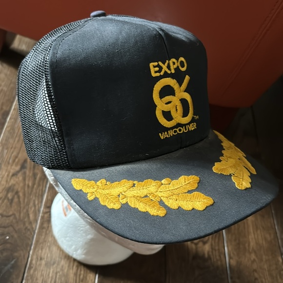 Vintage Vancouver Expo 86 Trucker Hat - Picture 2 of 4